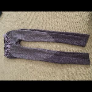 Gym Shark flattering purple leggings